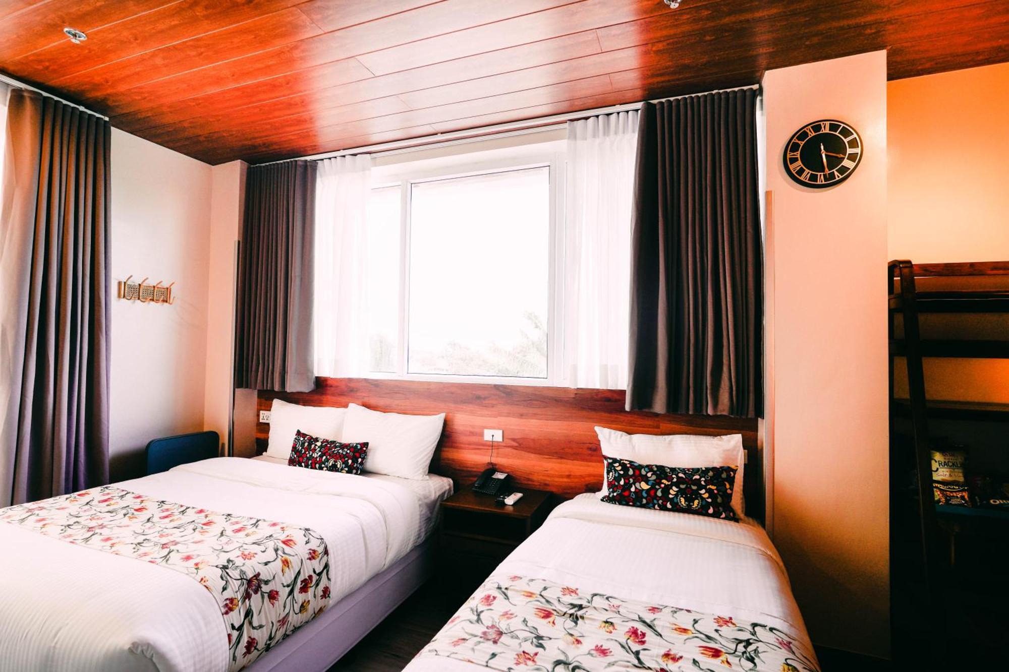 Hotel Kimberly Tagaytay Tagaytay City Exterior photo