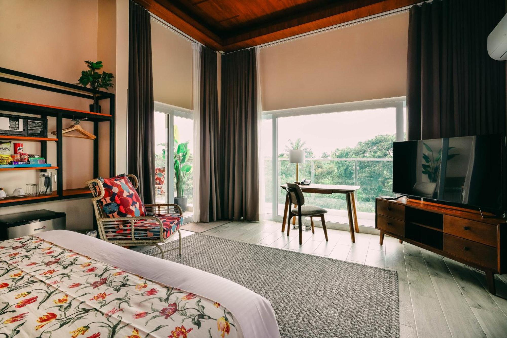 Hotel Kimberly Tagaytay Tagaytay City Exterior photo